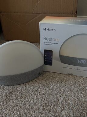 Hatch Restore Sleep Device - Gray and White